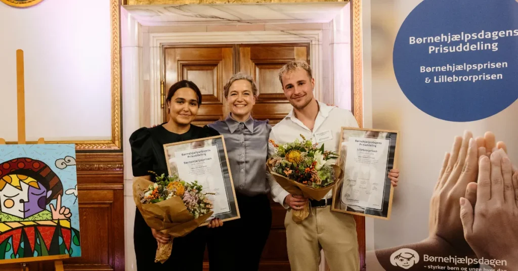Børnehjælpsdagens prisuddeling hylder håb og handlekraft for anbragte børn og unge