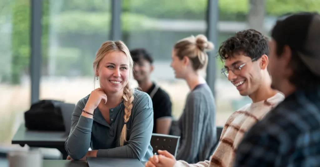 Ny EVA-undersøgelse: Fire “FEST-faktorer” løfter studerendes trivsel og mindsker frafald